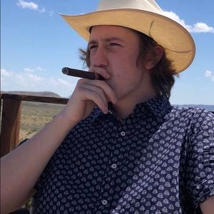 Meet your Posher, Thomas